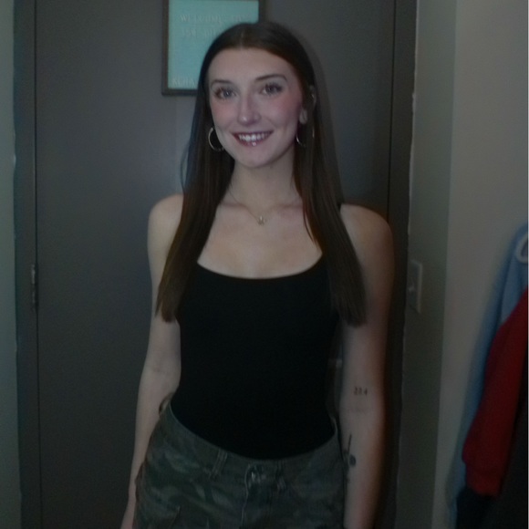 Meet your Posher, Kera - Picture 1 of 1